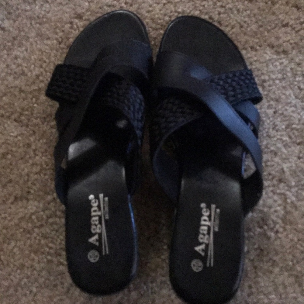 Little heel